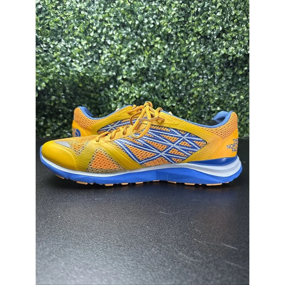 The North Face Hyper-Track Guide running shoes Men's Size 11.5 Sneakers